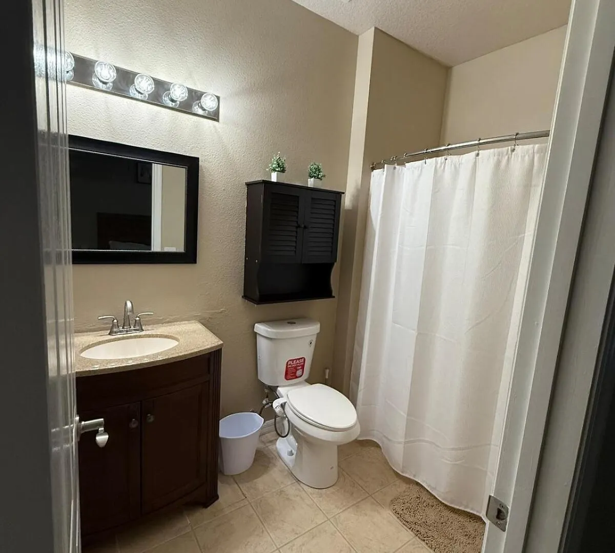 Modern Vacation Home Minutes Away From The Parks! Davenport 0*,  United States