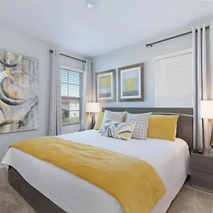 8012 Oak Shadow Court At Solterra Holiday home