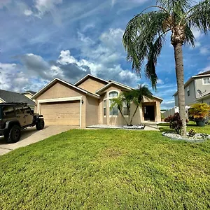 Grand Superior 4br Pool House Near Parks Holiday home